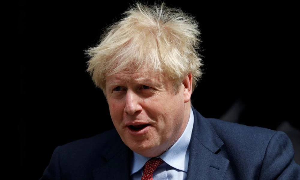 Μπόρις Τζόνσον: Προτεραιότητα στο άνοιγμα των σχολείων